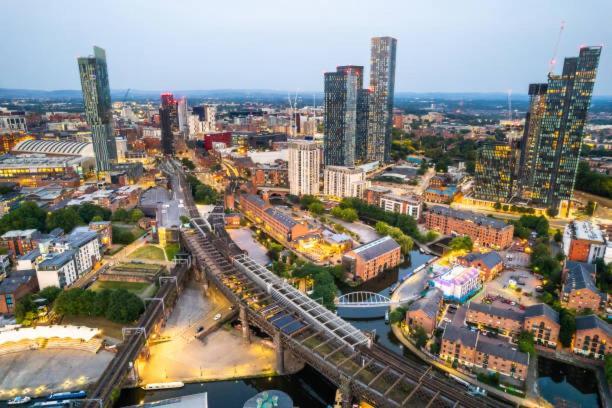 Apartamento Quay House - Salford - 2bdr Sleeps 7, Spacious & Quiet - Free Parking - Close To Centre, United & The Lowry *