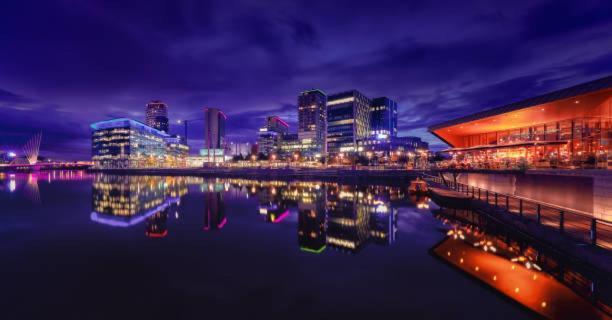 Apartamento Quay House - Salford - 2bdr Sleeps 7, Spacious & Quiet - Free Parking - Close To Centre, United & The Lowry