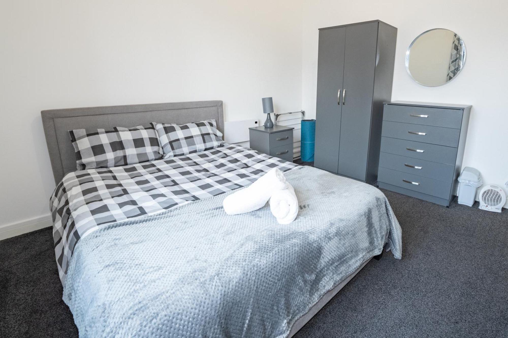 Quay House - Salford - 2bdr Sleeps 7, Spacious & Quiet - Free Parking - Close To Centre, United & The Lowry Mánchester