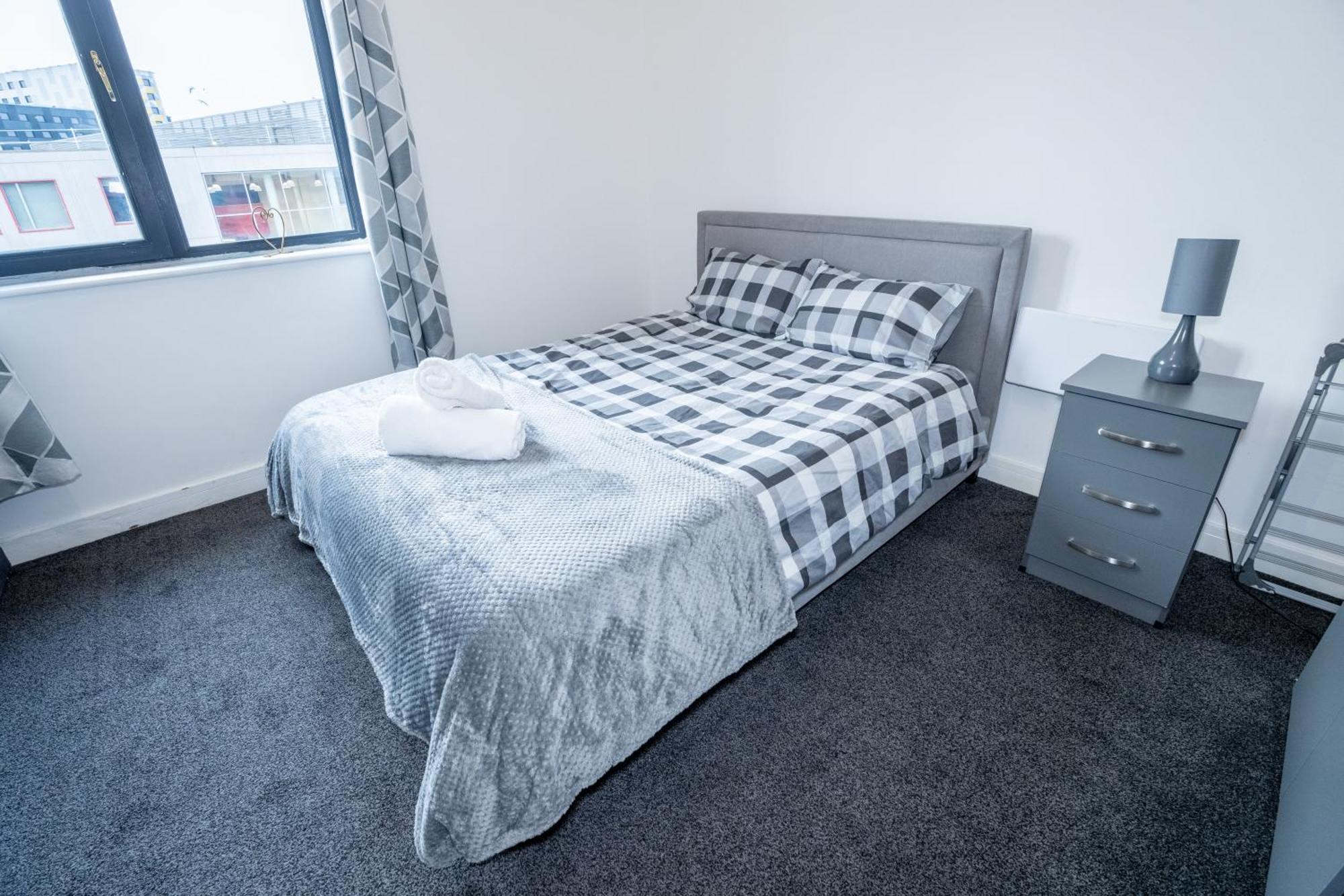 Apartamento Quay House - Salford - 2bdr Sleeps 7, Spacious & Quiet - Free Parking - Close To Centre, United & The Lowry Mánchester